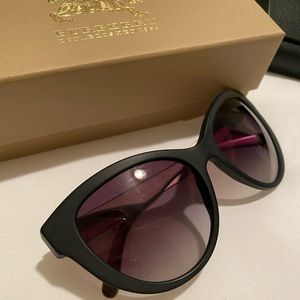 Burberry cat eye sunglasses (gold and black)